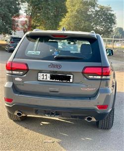 جیپ گراند شیرۆکی